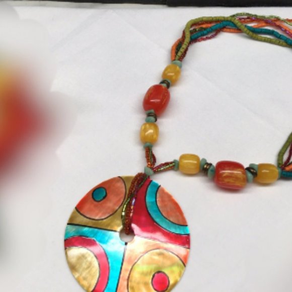 Mod GEOMETRIC DESIGN SHELL Necklace, Chunky, Colorful Lucite Beaded Multi Strand - Picture 8 of 9